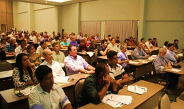 Palestras técnicas sobre implantação e manutenção de gramados