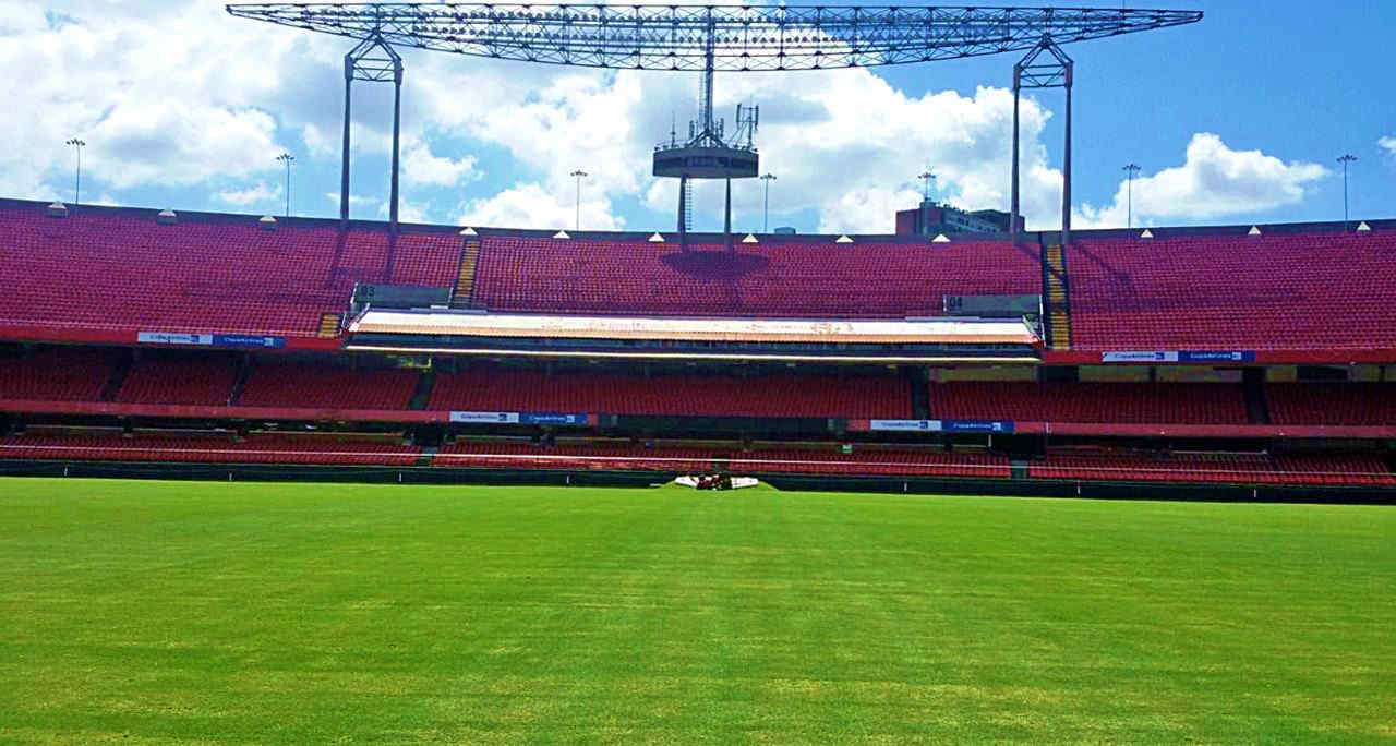 Reforma Estádio do Morumbi com grama Itograss Reforma Estádio do Morumbi com grama Itograss