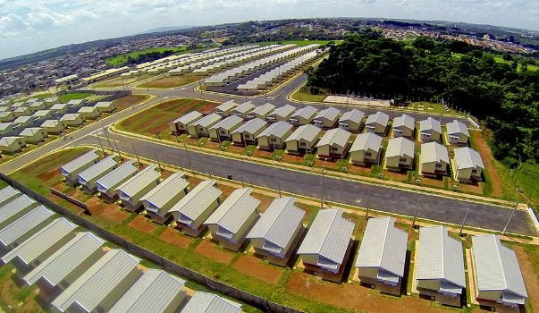 Projeto Minha casa minha vida usa melhor grama do Brasil Projeto Minha casa minha vida usa melhor grama do Brasil