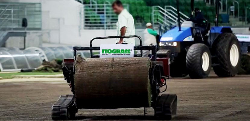 Troca do gramado do Allianz Parque - Itograss Troca do gramado do Allianz Parque - Itograss